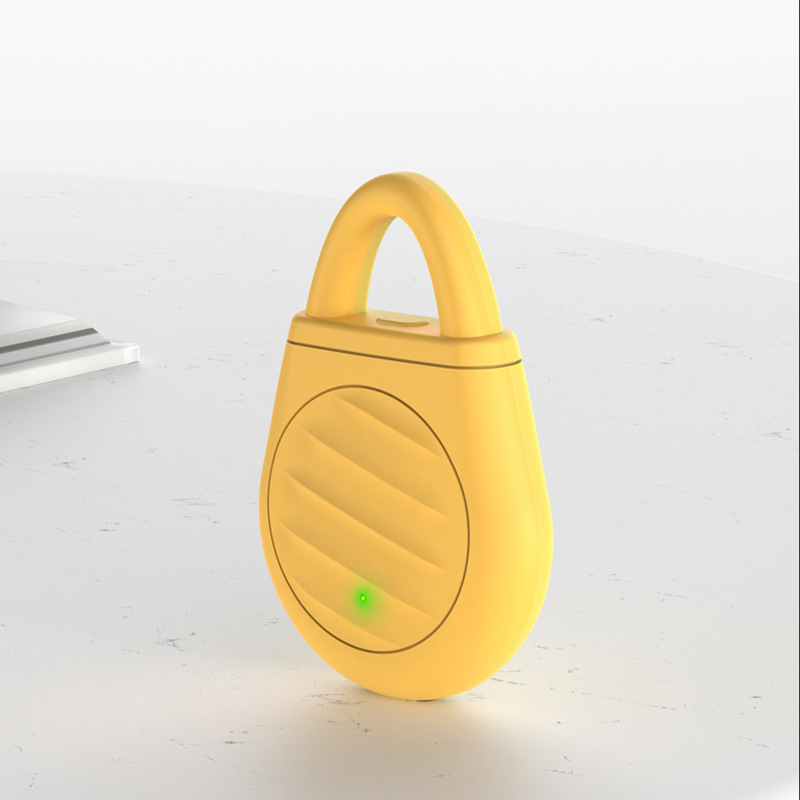 🐦No more trouble from birds, beasts and locusts!Portable Ultrasonic Bird Repellent Keychain