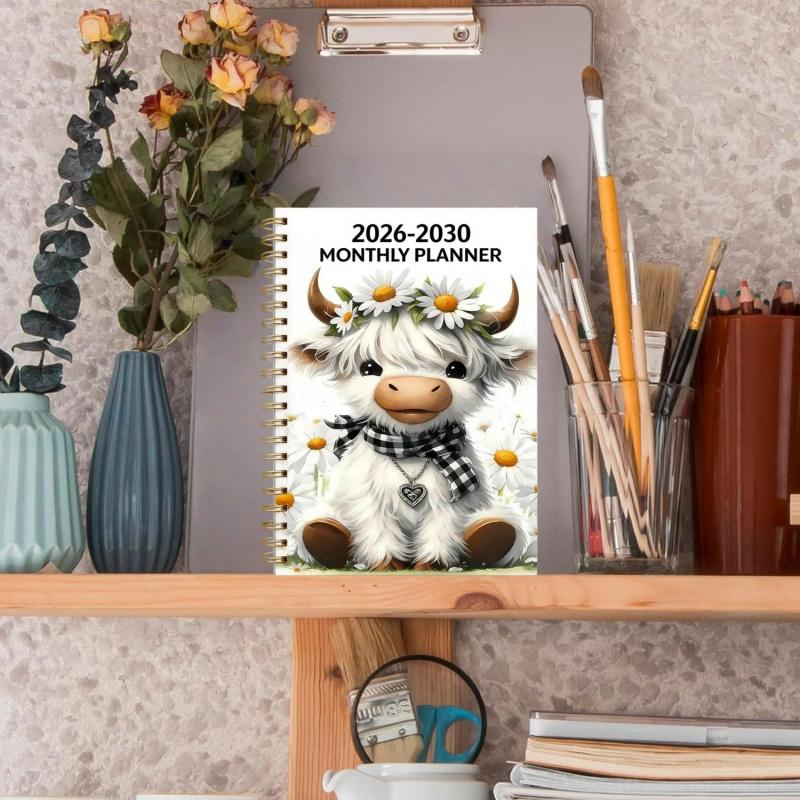 🐮 2026-2030 Calendar 📅 - From January 2026 to December 2030, 5-year calendar, cartoon Highland cow themed cover design, annual calendar planning, month labels, 60-month calendar